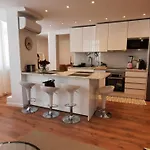 Apartamento Em Alvalade